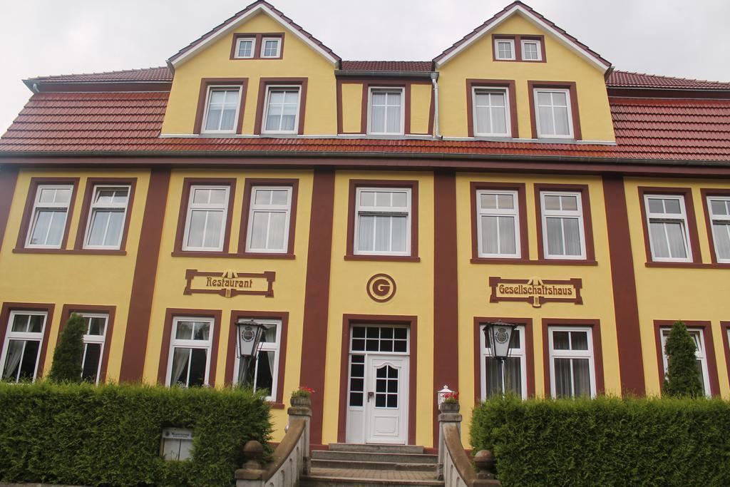 Hotel Gesellschaftshaus Bergen Auf Rugen Ngoại thất bức ảnh