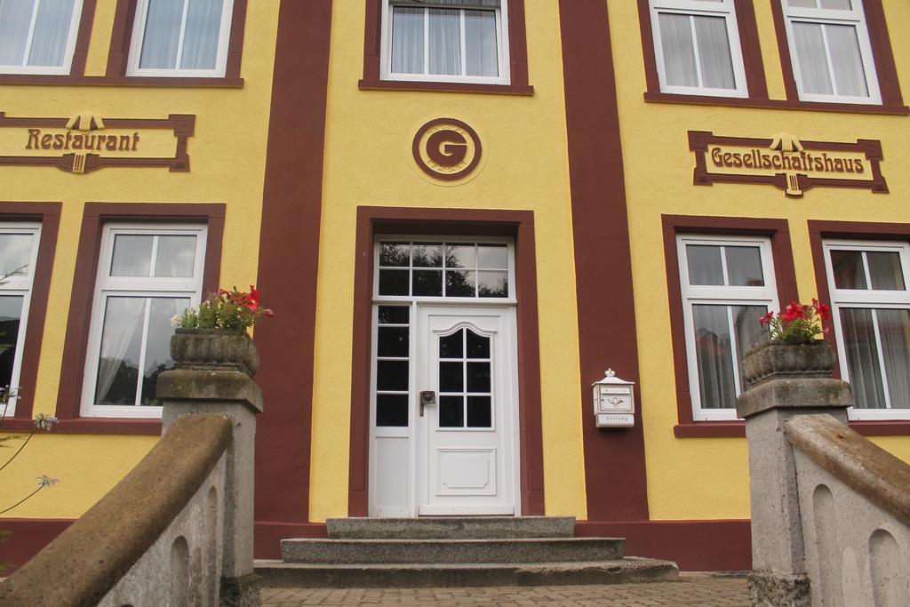 Hotel Gesellschaftshaus Bergen Auf Rugen Ngoại thất bức ảnh